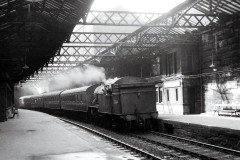 Charing Cross, Glasgow, Loco; 67644 Date; 9-9-1955 Digital Copies Available