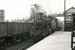 WELLINGBOROUH, LONDON ROAD Loco; 84008 Date; Sep 1963  Digital Copies Available