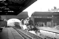 CASTLETON STATION, ROCHDALE Loco; 46501 Date;  6-3-1965  Digital Copies Available